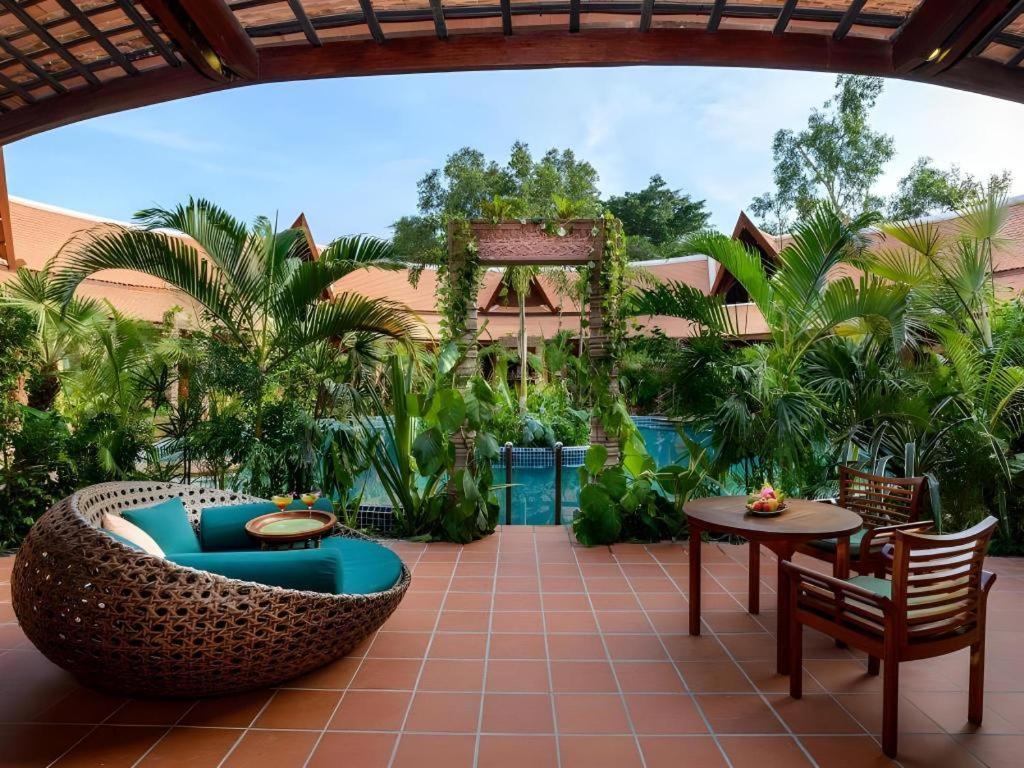 Angkor Village Resort & Spa Сіємреап Екстер'єр фото