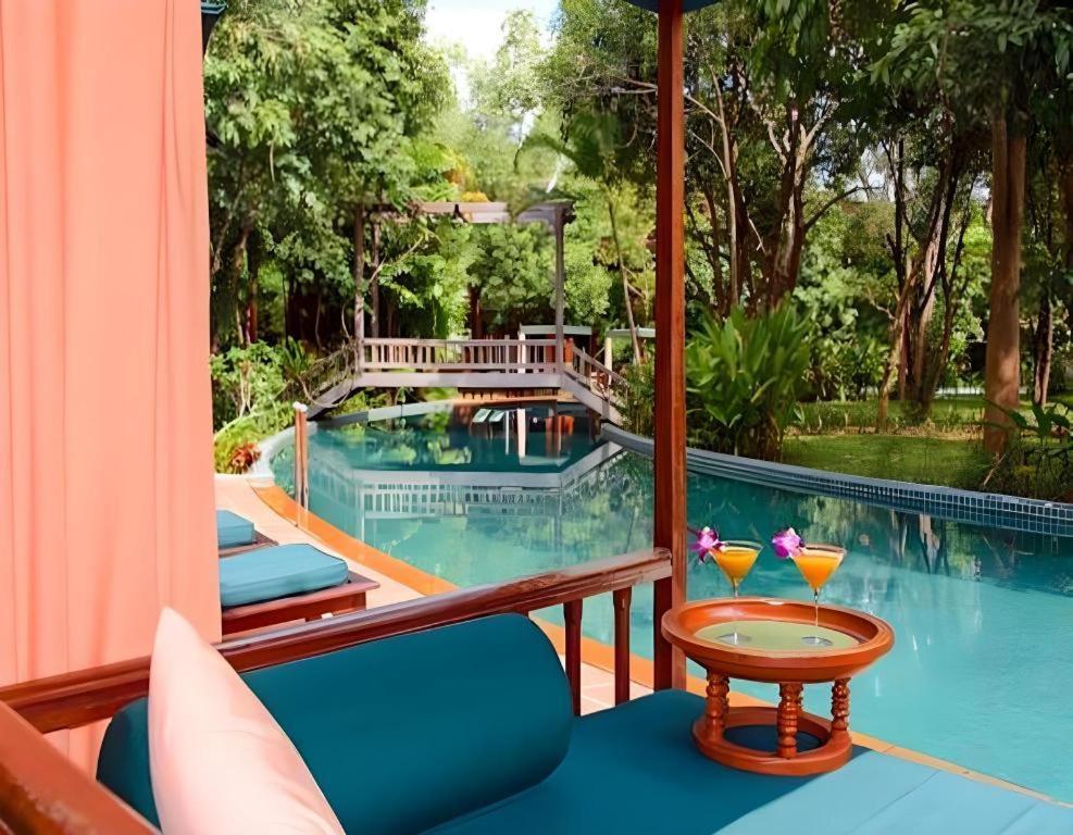 Angkor Village Resort & Spa Сіємреап Екстер'єр фото